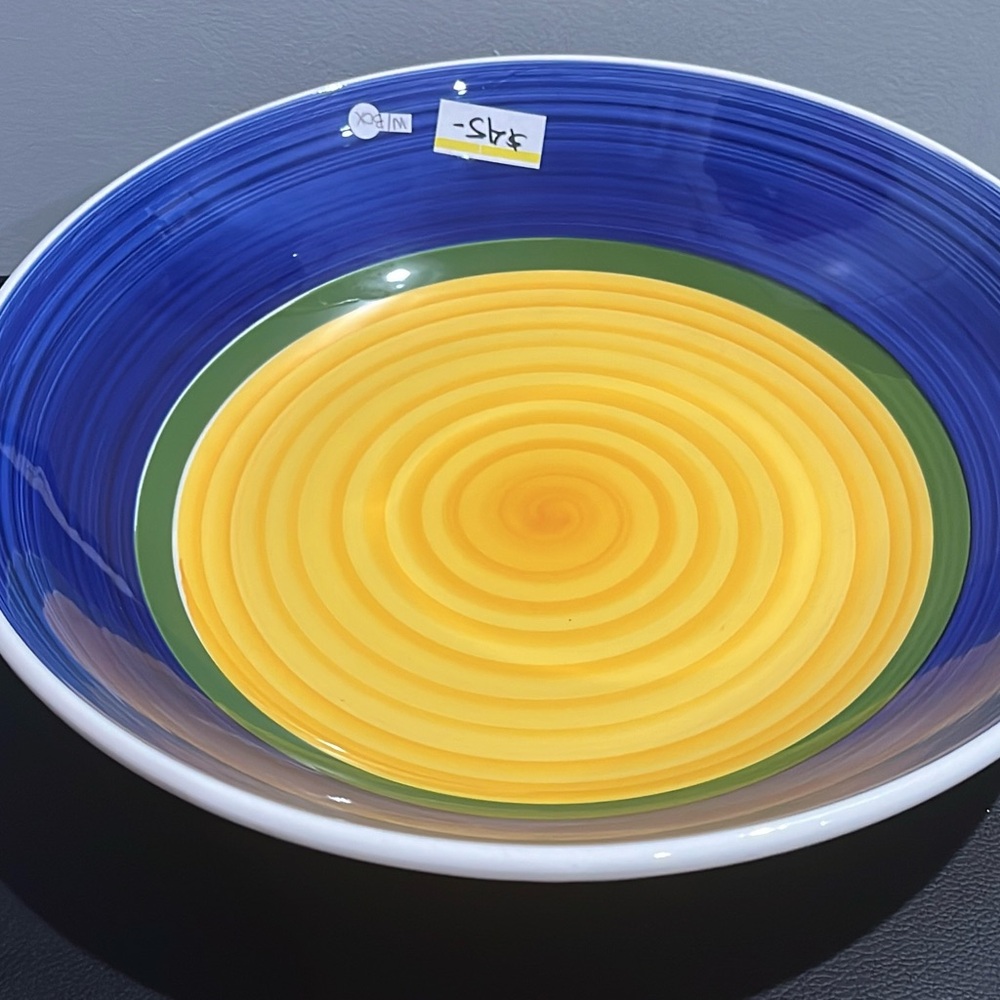 Pottery Barn Ceramic Spaghetti/Salad Bowl. Great Condition. MT 15